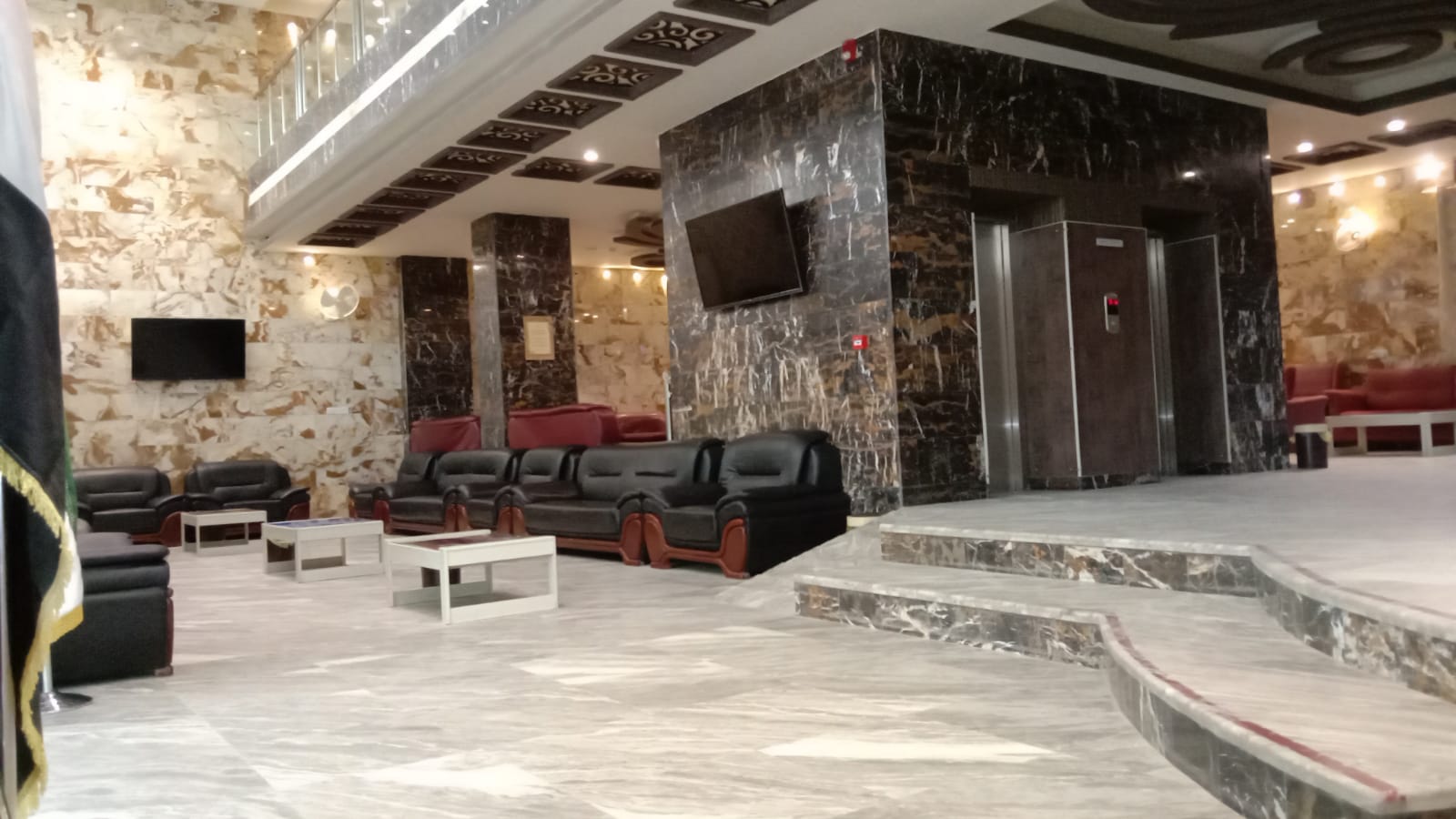 تور کربلا از ملكان، زمینی، هتل طوی