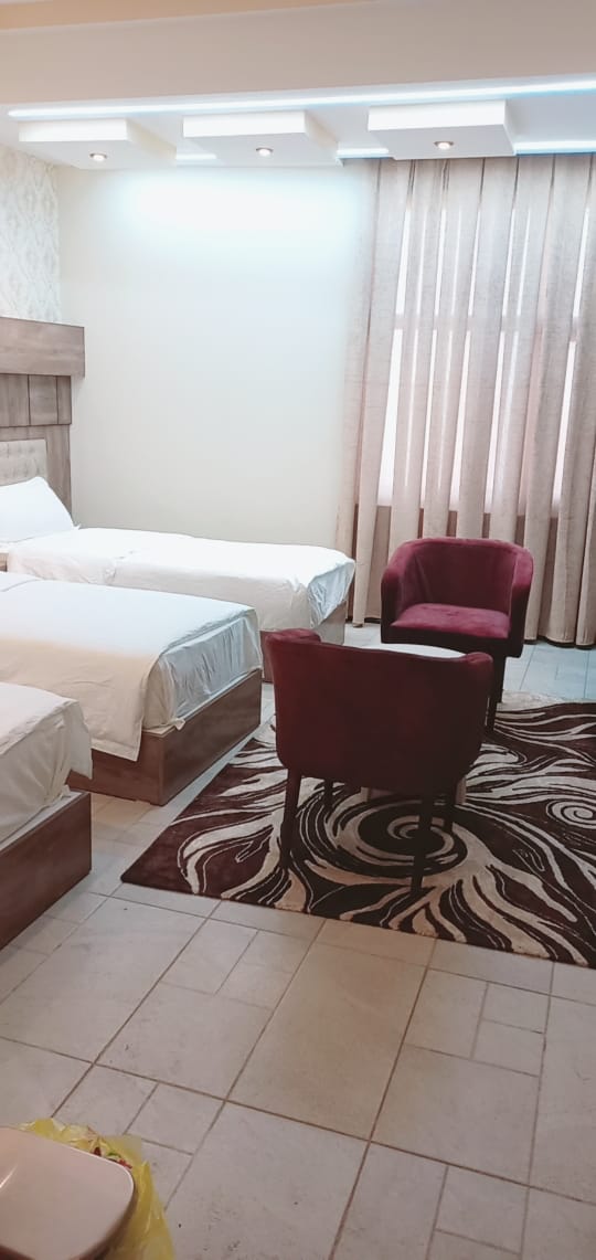 تور کربلا از تهران، اتوبوس معمولی، هتل محاسن