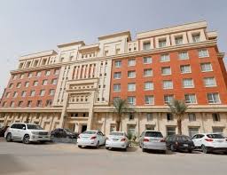 نمای بیرونی هتل نبع الکوثر