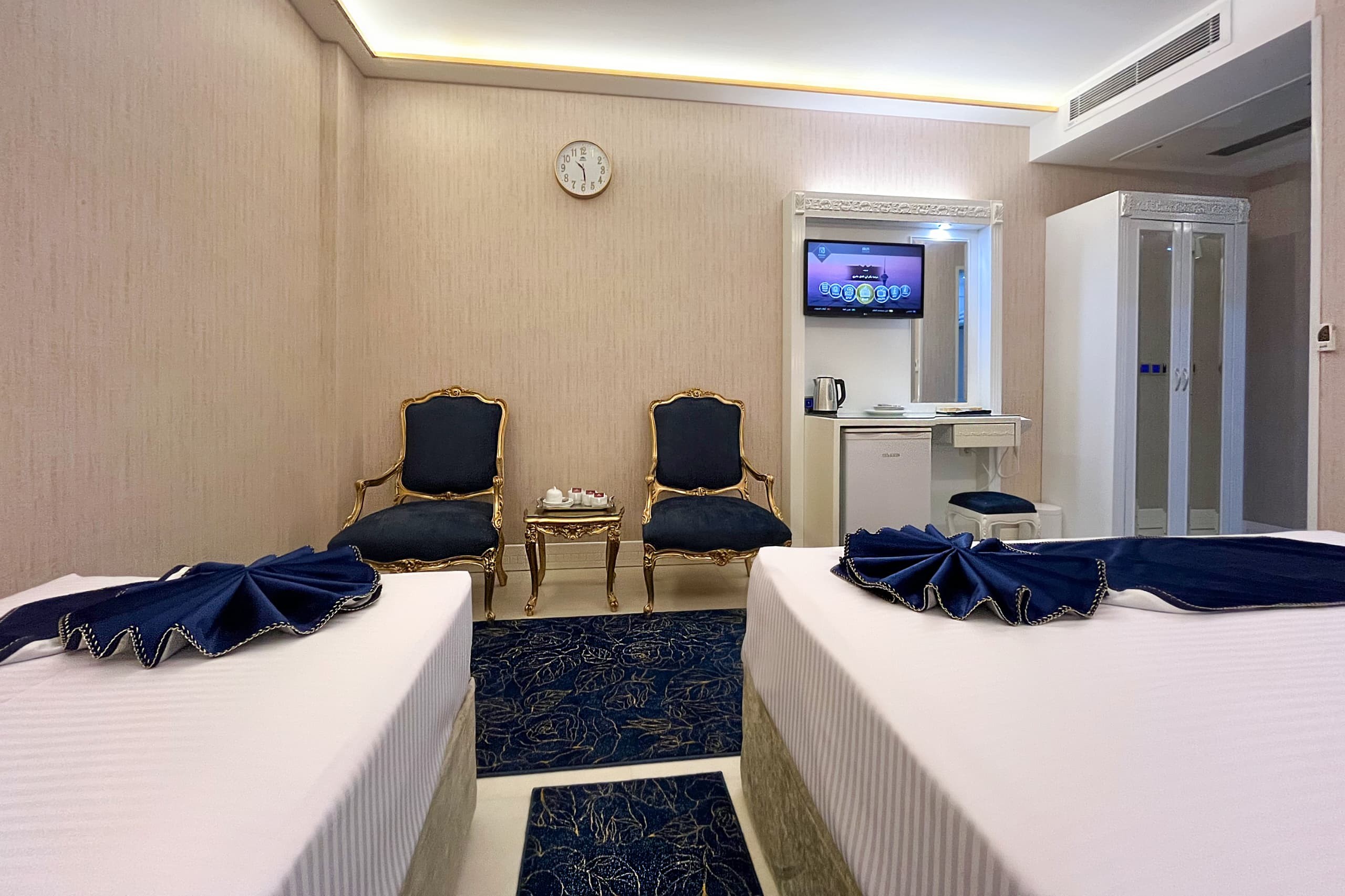 تور کربلا از تهران، هوایی، هتل مدینه البشری