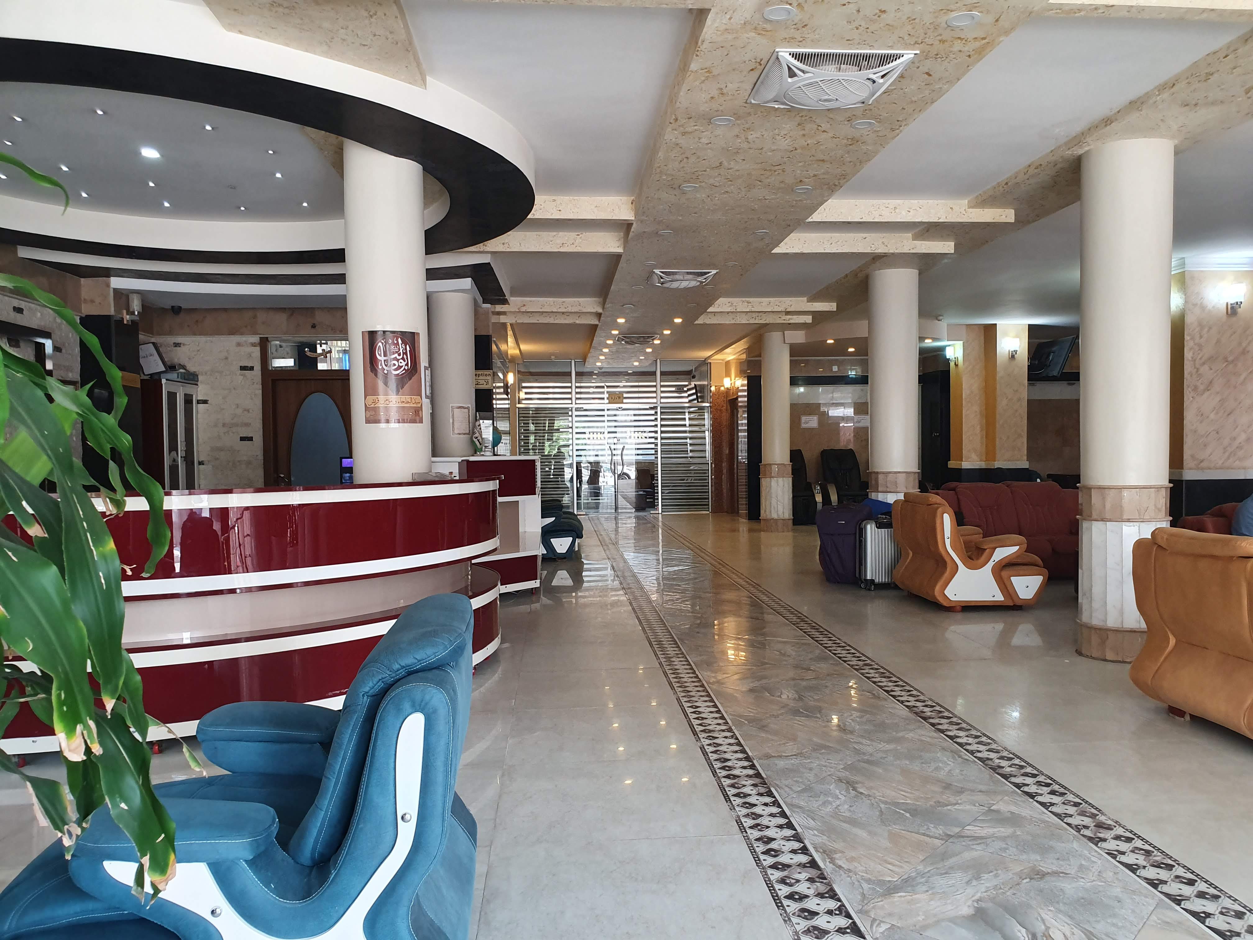 لابی هتل خیام