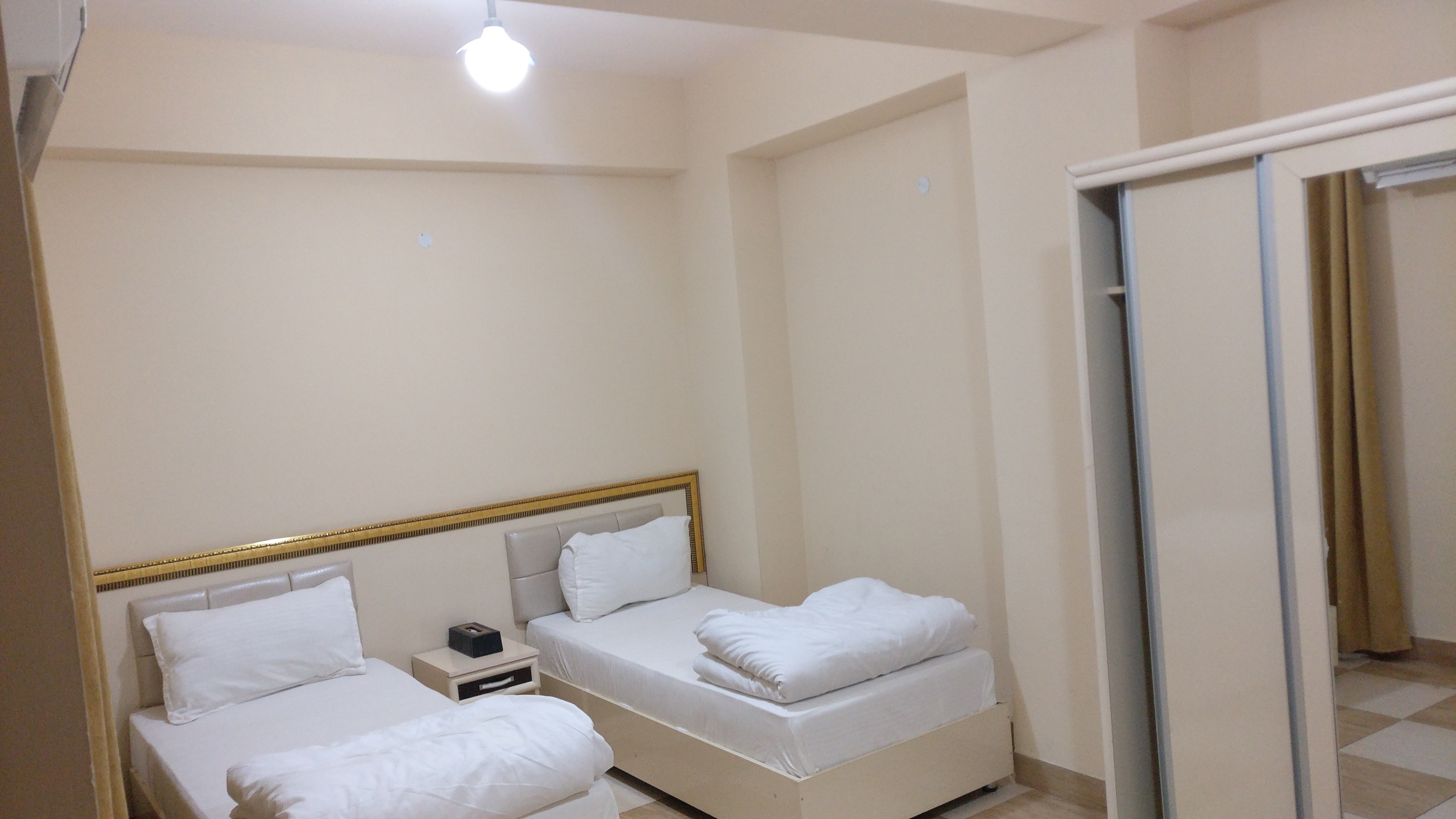 اتاق هتل خیام