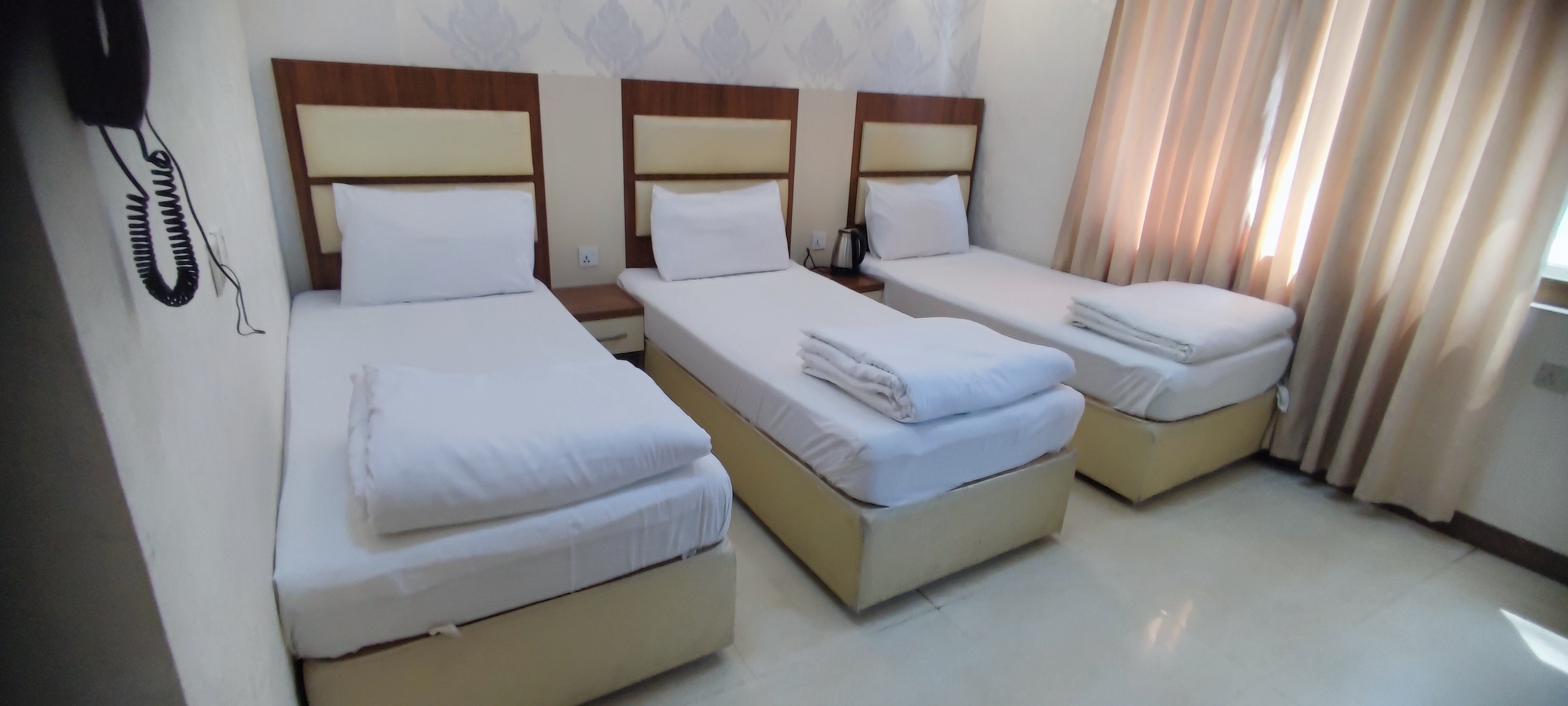 اتاق هتل کمیل