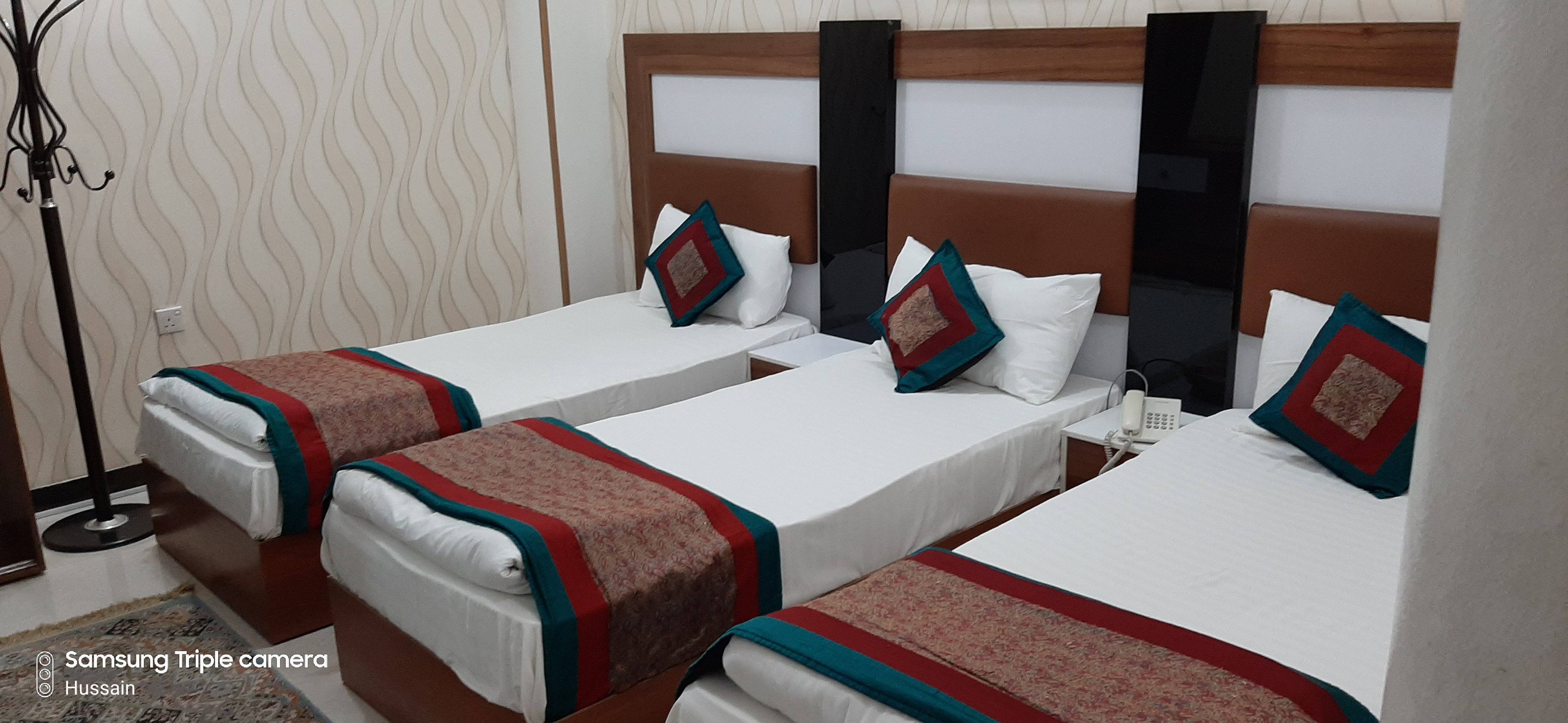 اتاق هتل صفار