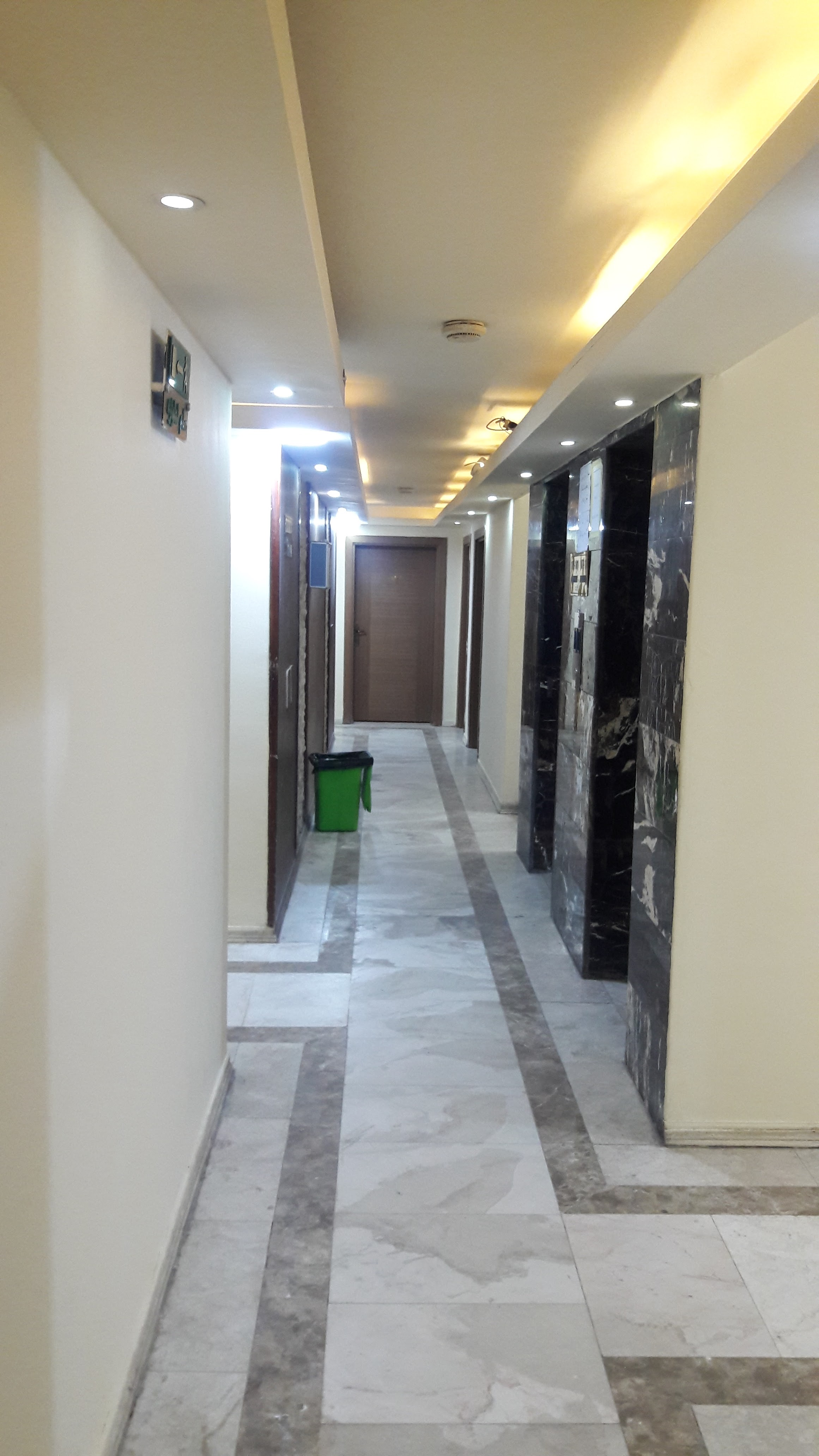 راهرو هتل قصر السلام